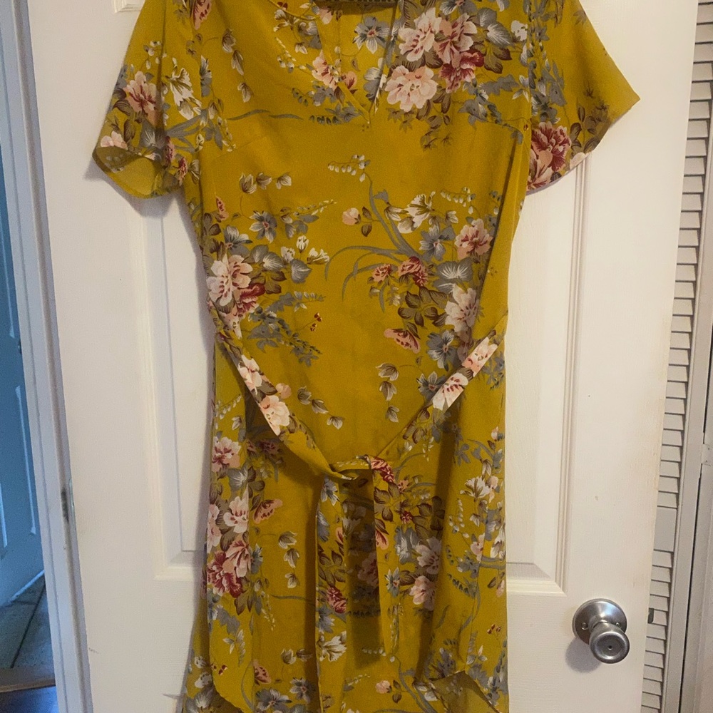 Floral dress with belt